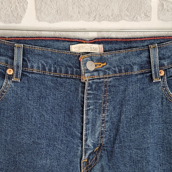 Levi's 550 Med Dark Wash Denim Relaxed Boot Cut Women's Size 12M - Picture 9 of 12